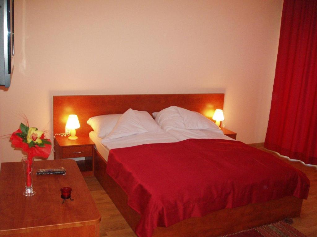 Hotel Jezero Сараево Стая снимка