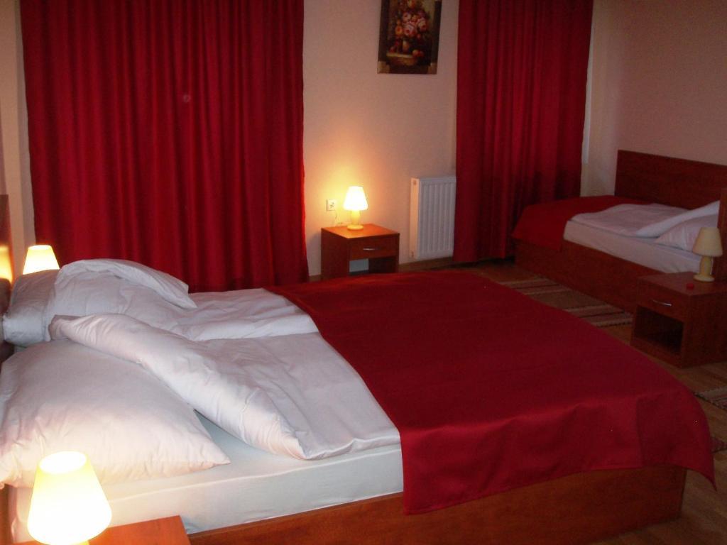 Hotel Jezero Сараево Стая снимка