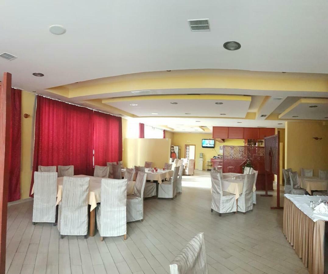 Hotel Jezero Сараево Екстериор снимка